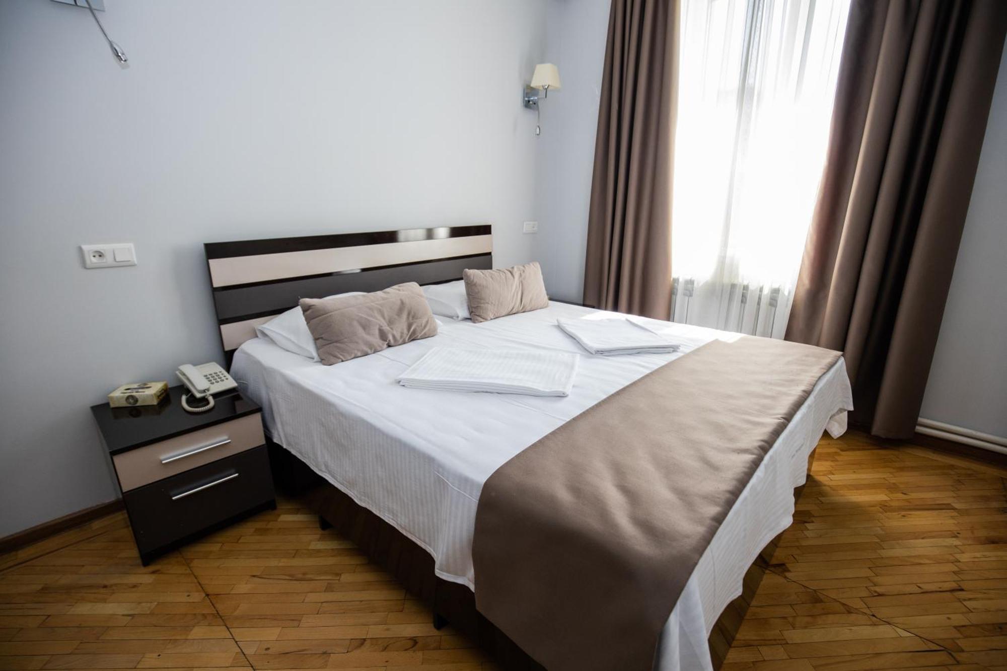 Yereone Hotel Apartment Yerevan Exterior foto